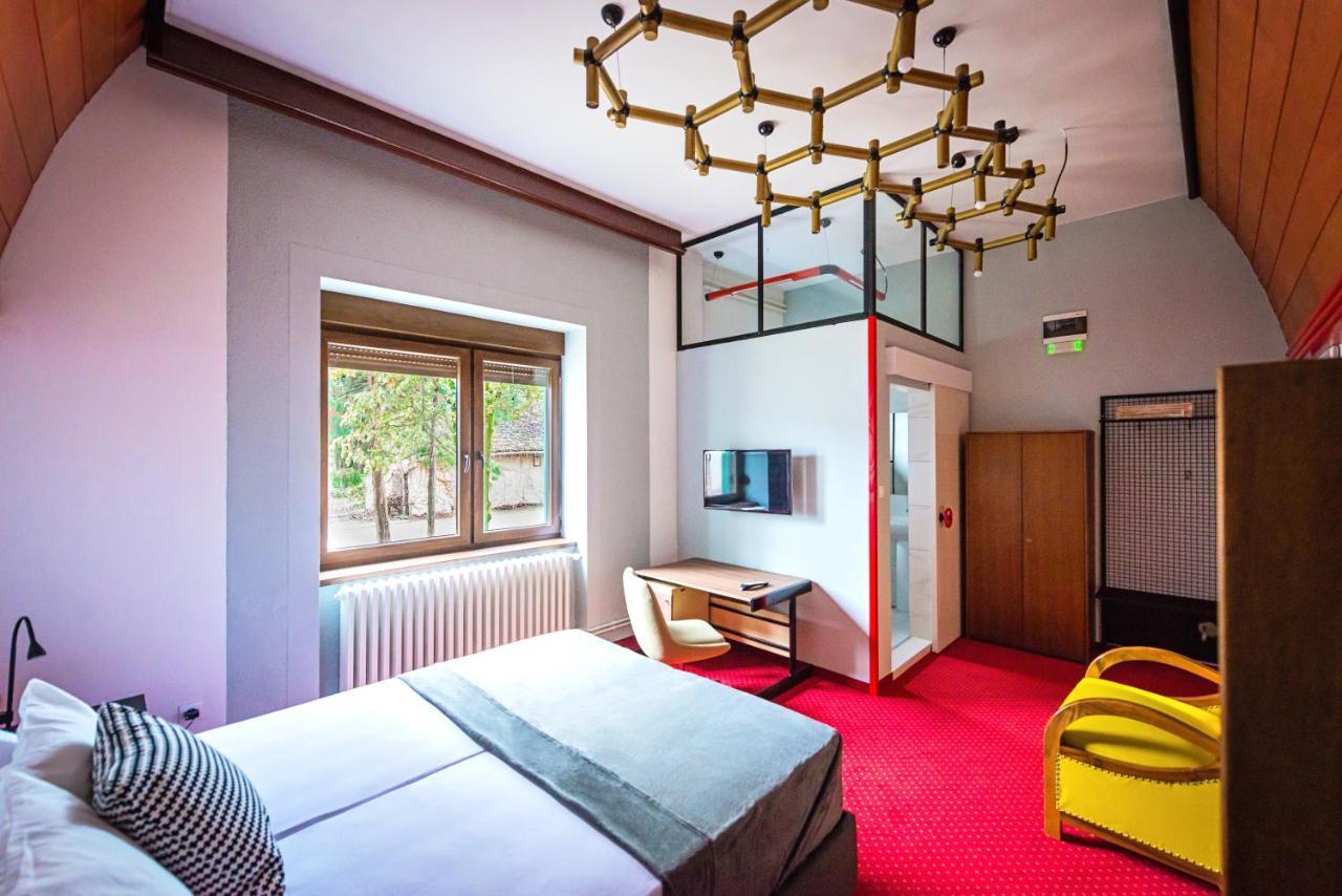 Pb Urban Garden Stay With Secured Parking Sremska Mitrovica Dış mekan fotoğraf