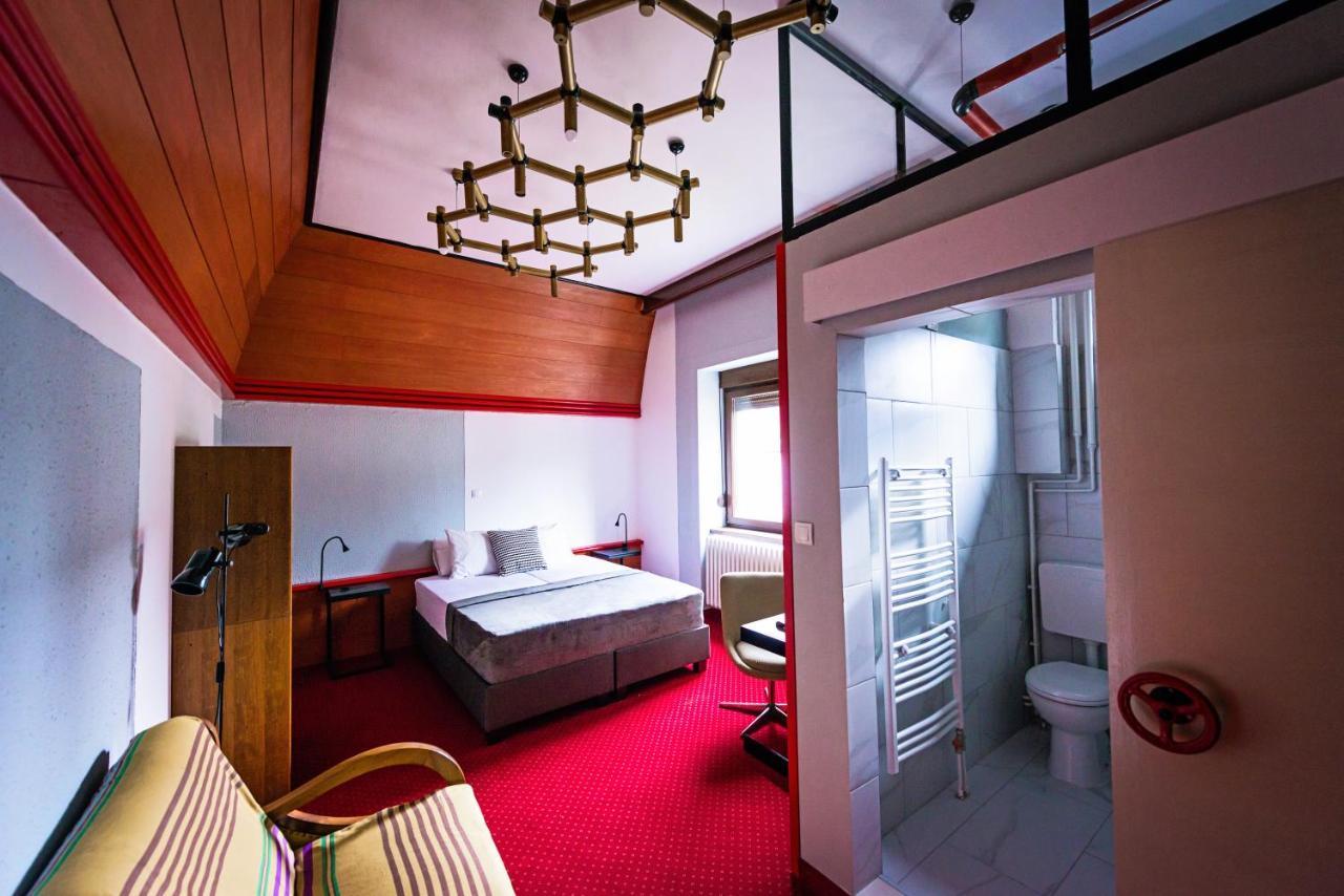 Pb Urban Garden Stay With Secured Parking Sremska Mitrovica Dış mekan fotoğraf
